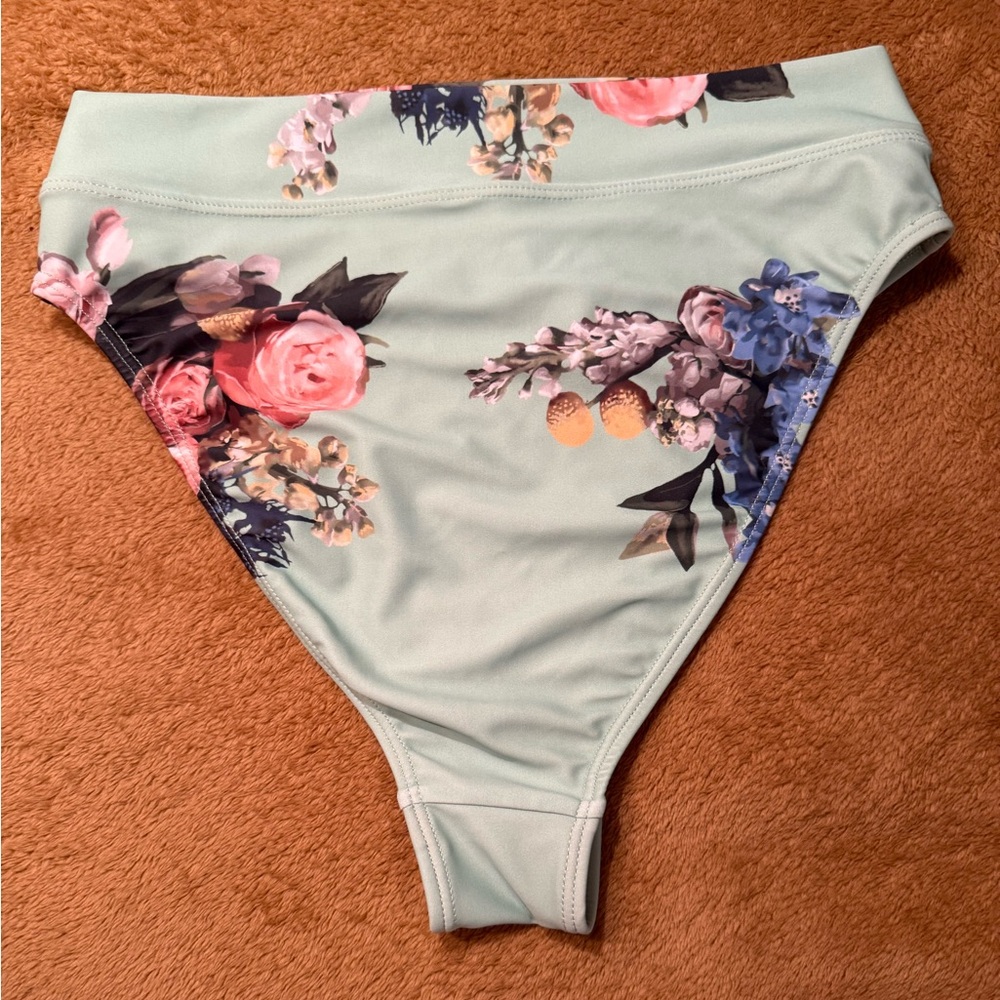 Albion Fit Almost Cheeky Mint Floral Swim bottoms Small